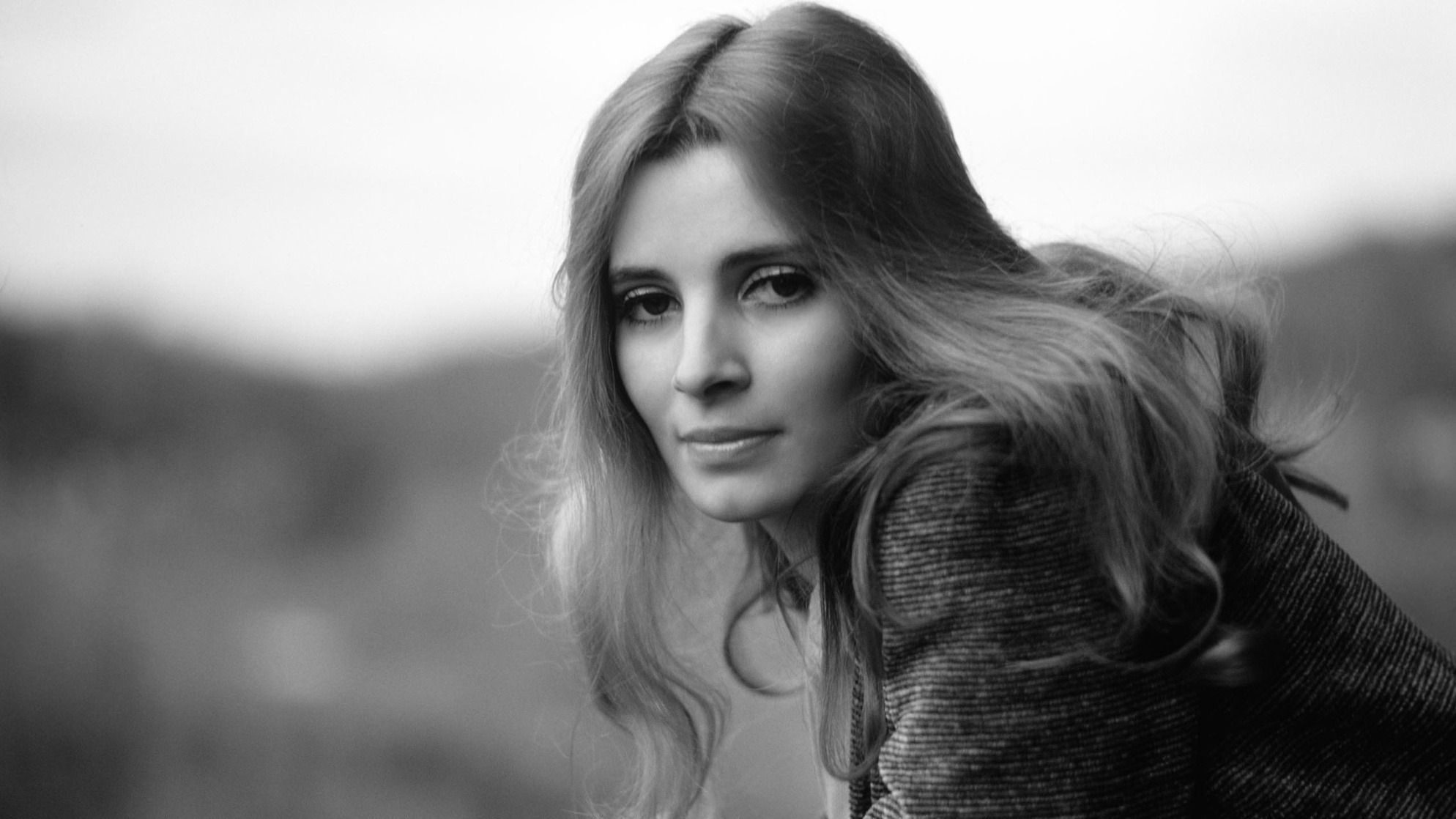 The Blonde Bombshell Who Turned Fame Into a Fresh Start