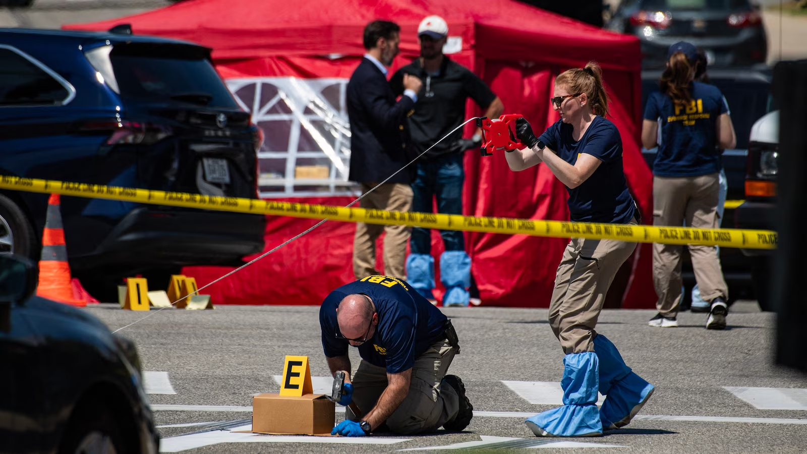 SHOCKING FATALITY: Husband and Father Dies After ICE Surrounds His Car Looking for Someone Else — Community Demands Evidence